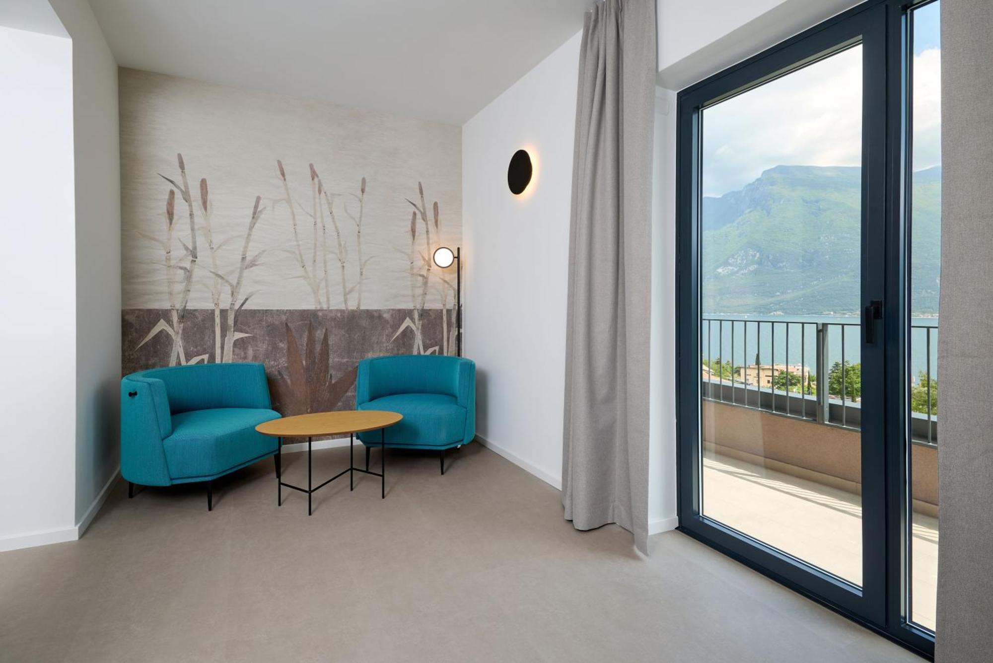 Hotel Royal Village Limone sul Garda Esterno foto