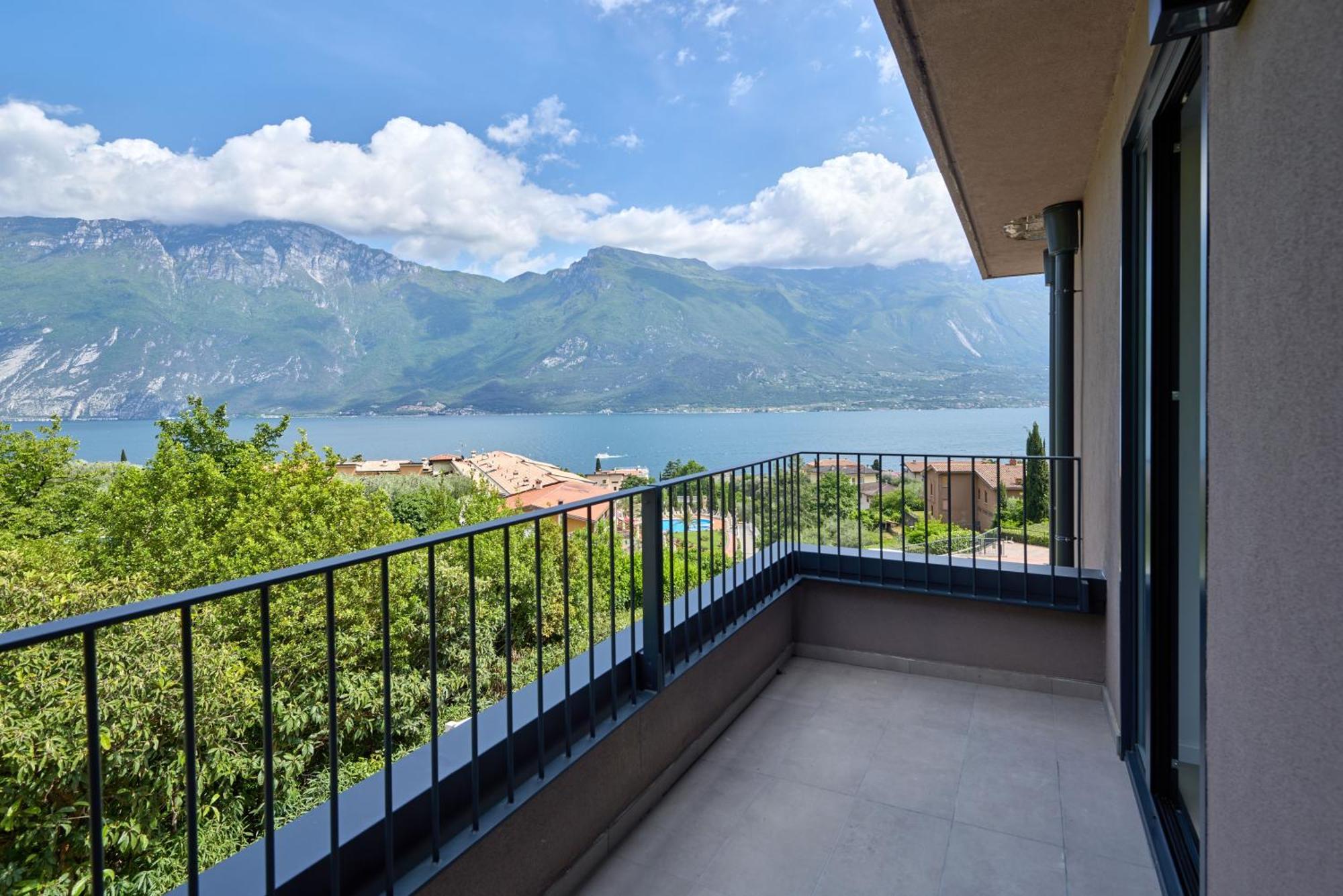 Hotel Royal Village Limone sul Garda Camera foto