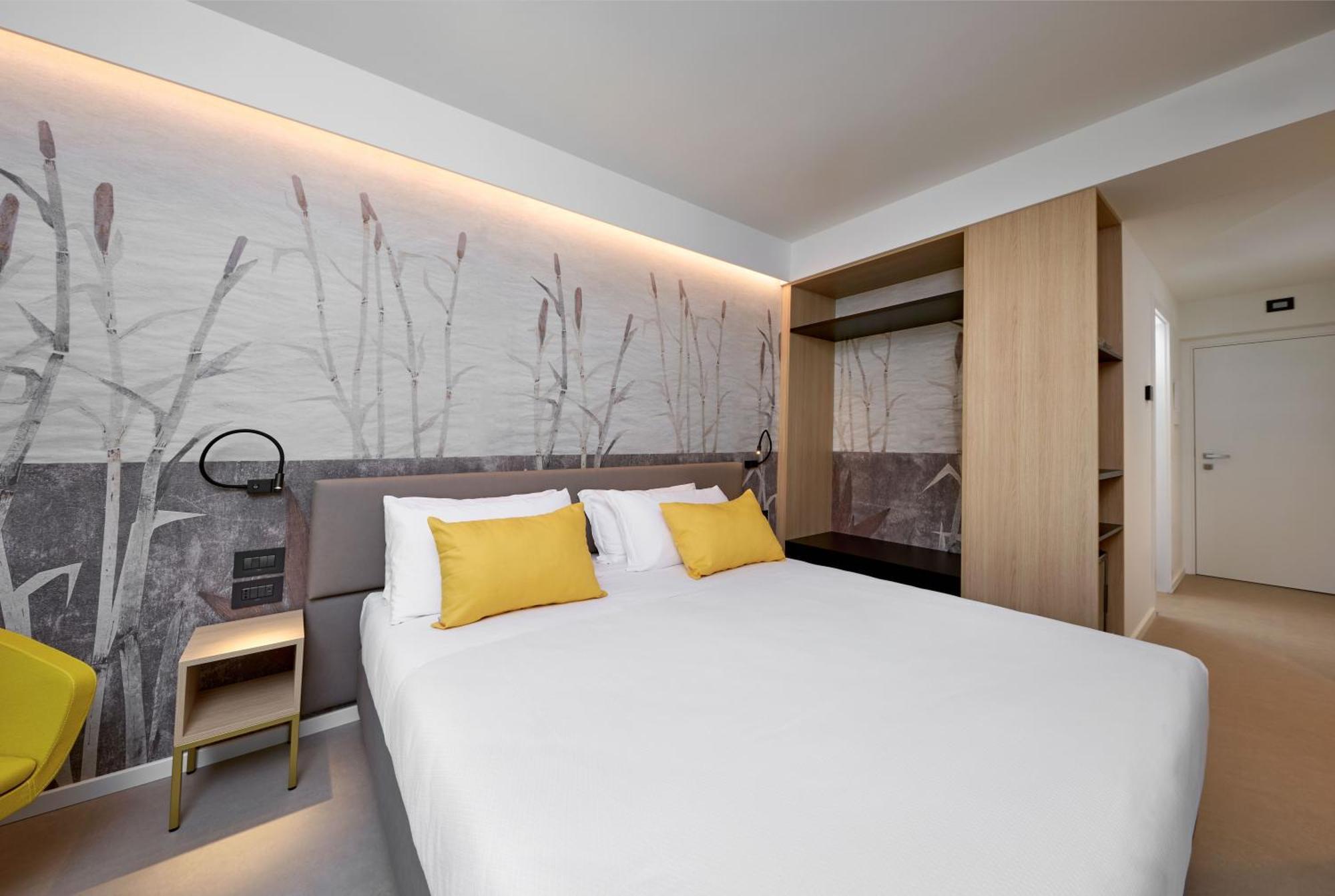 Hotel Royal Village Limone sul Garda Esterno foto